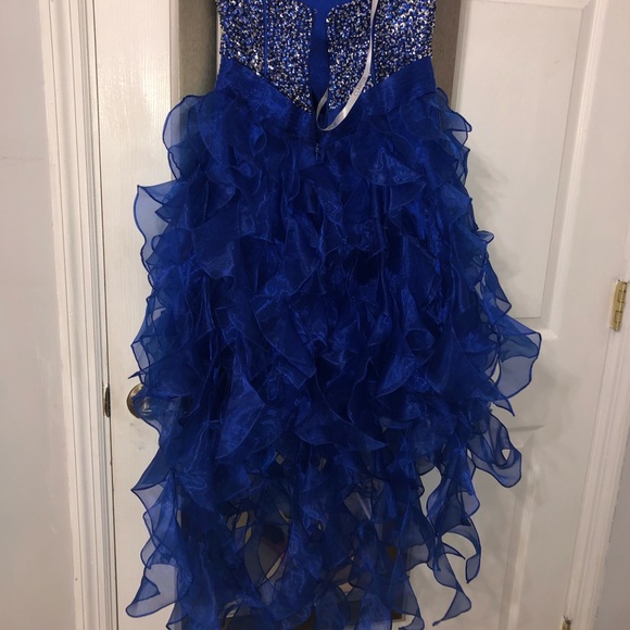 Dress - Picture 3 of 4